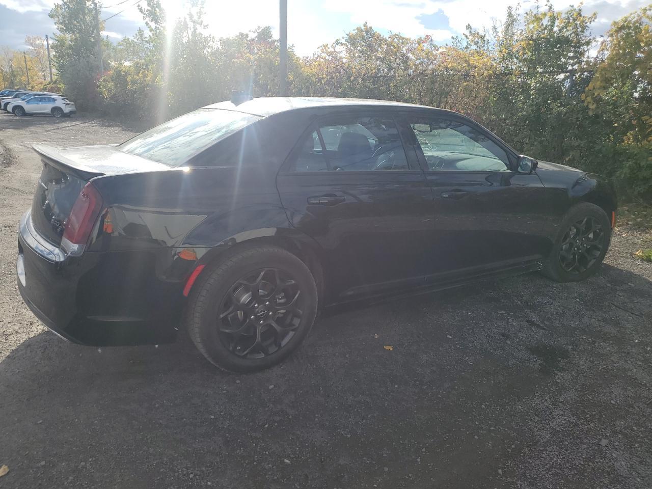 2023 Chrysler 300 S - zdjęcie 3
