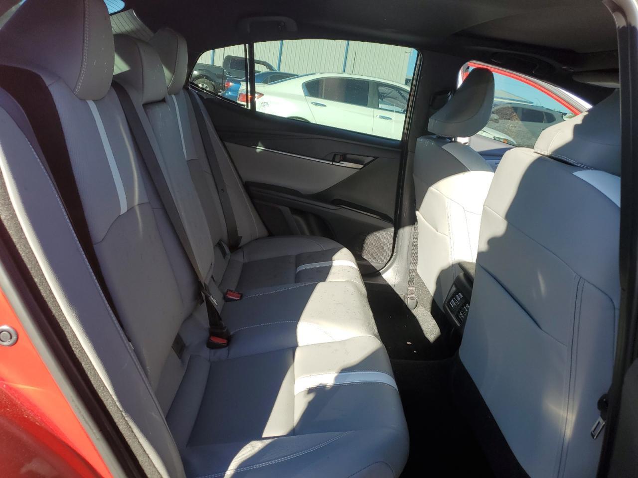 2025 Toyota Camry - zdjęcie 10