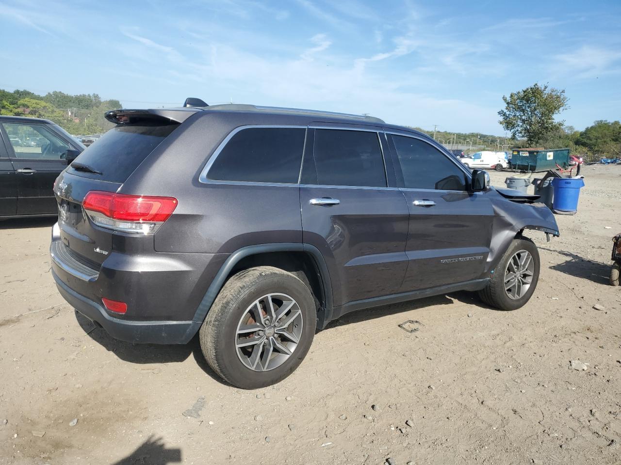 2018 Jeep Grand Cherokee - zdjęcie 3