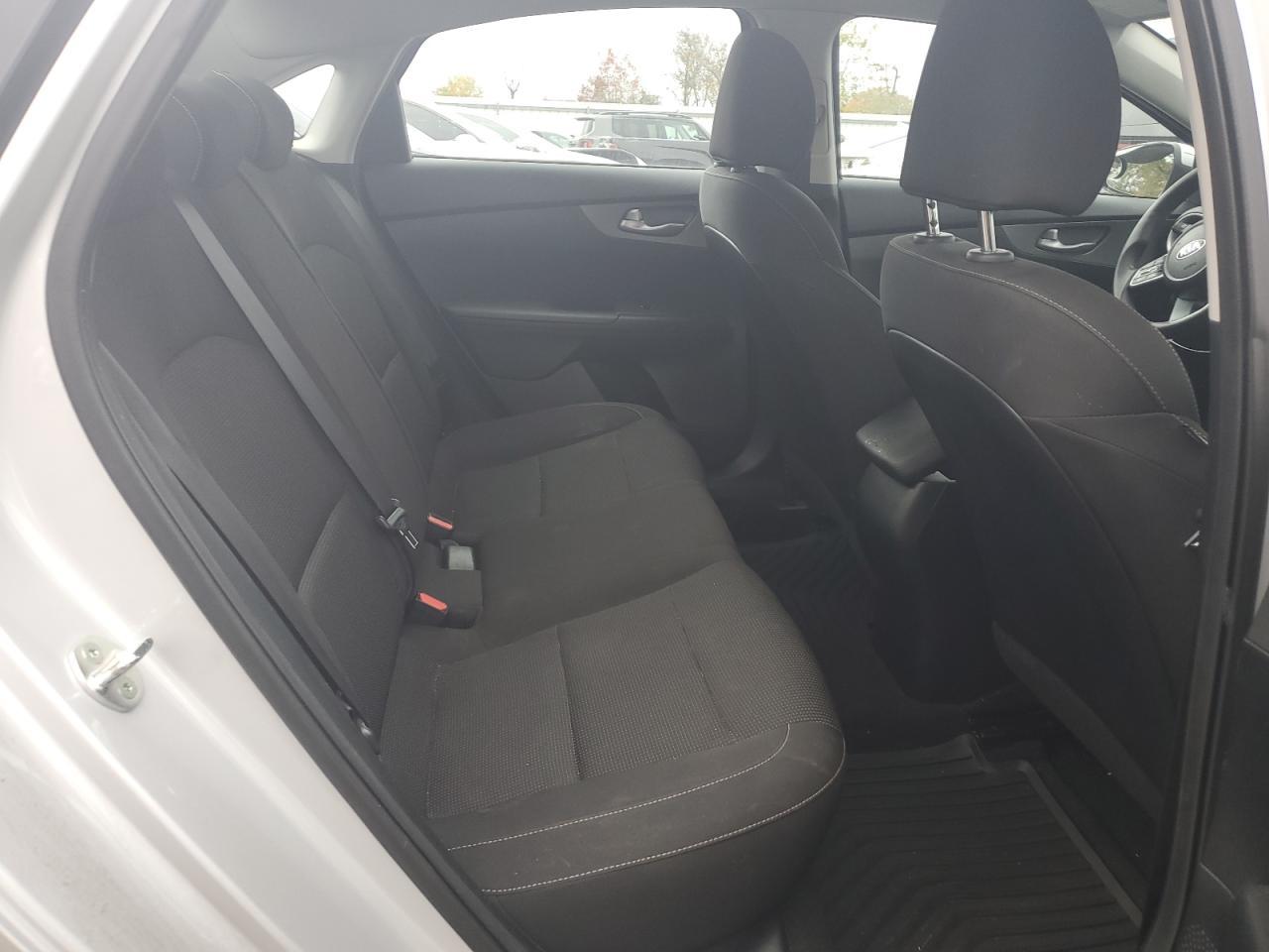 2019 Kia Forte - zdjęcie 10