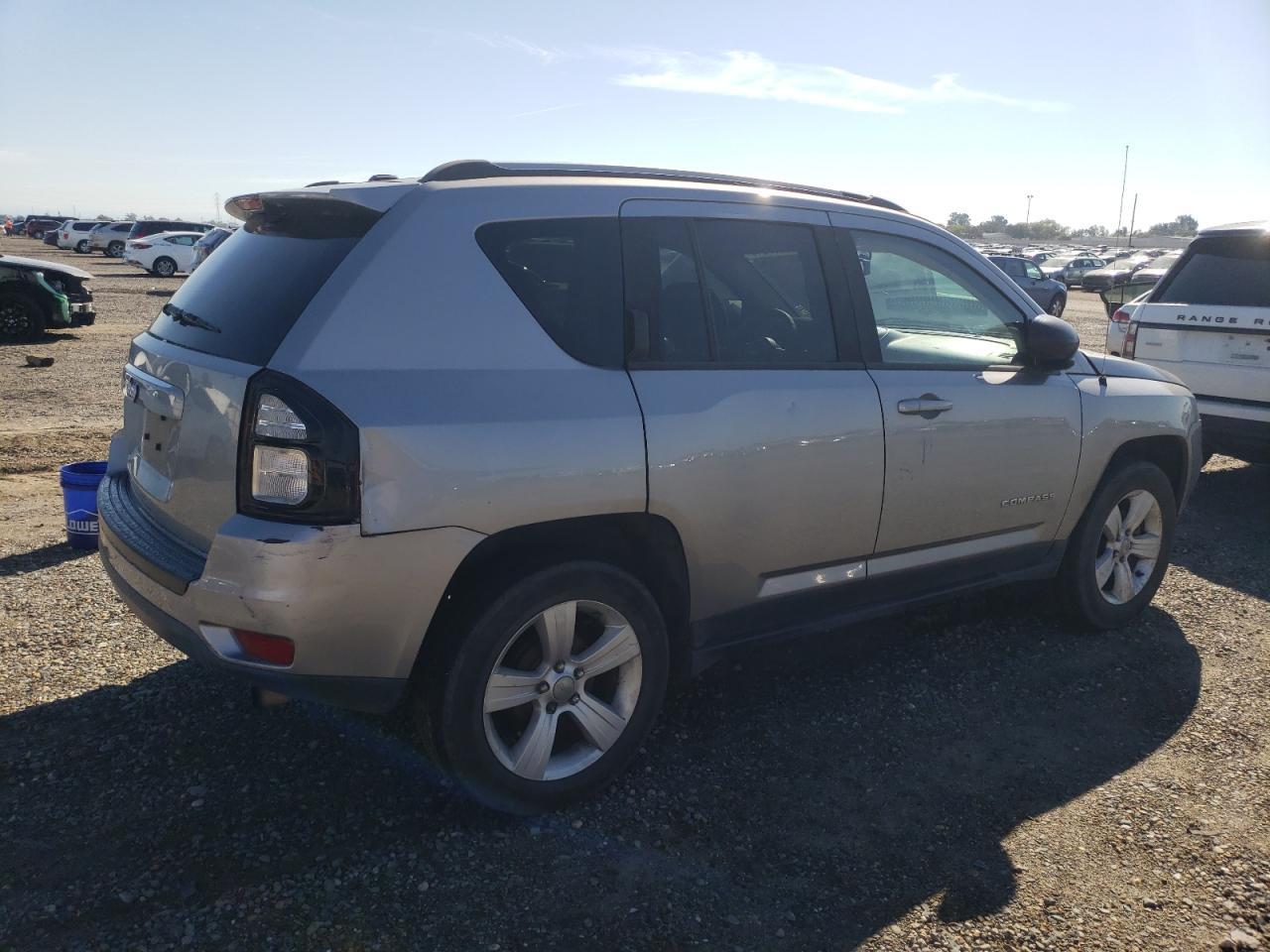 2016 Jeep Compass Sport - zdjęcie 3