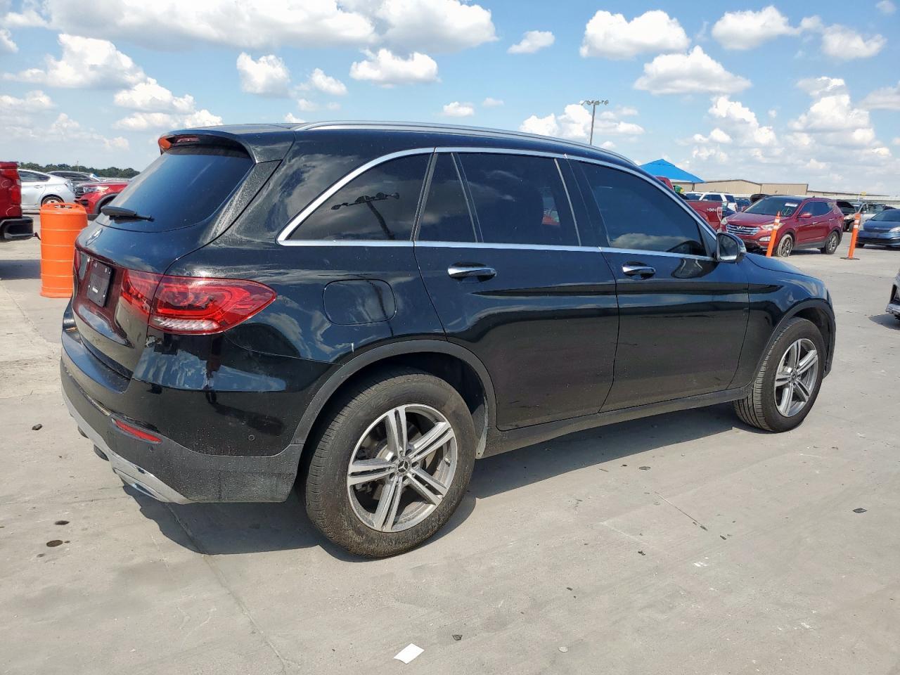 2021 Mercedes-Benz GLC - zdjęcie 3
