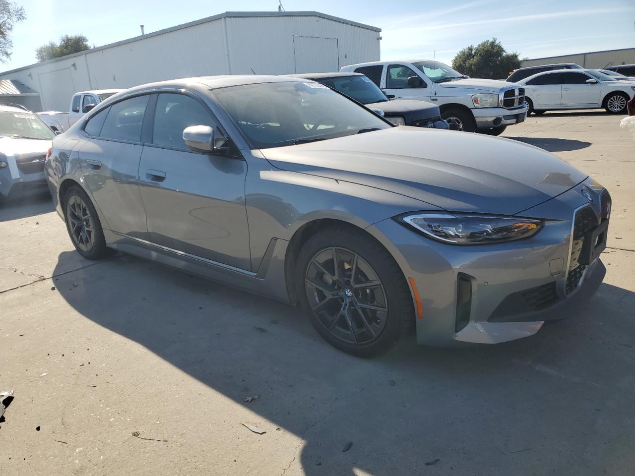 2023 BMW i4 - zdjęcie 4