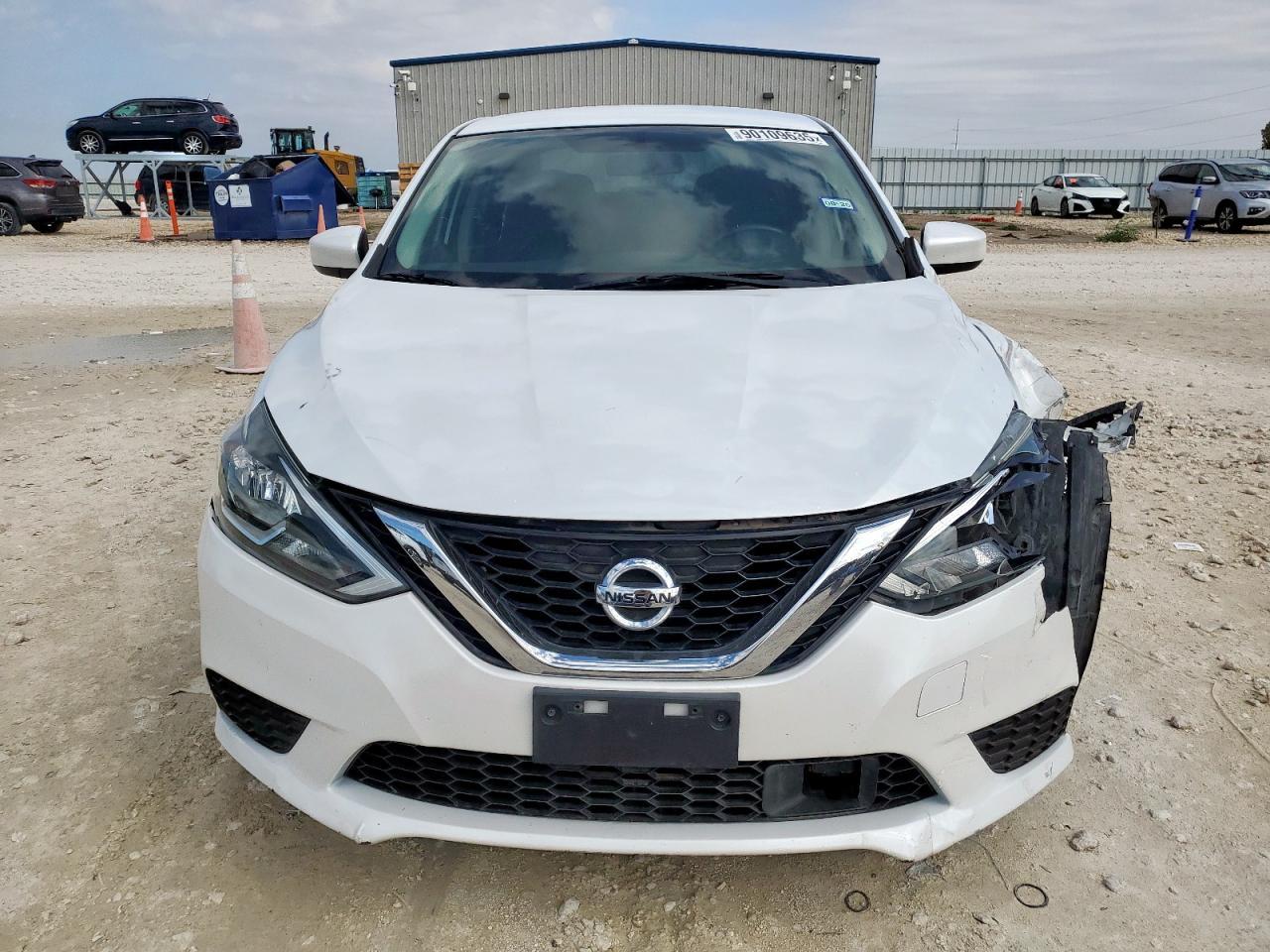2019 Nissan Sentra S - zdjęcie 5