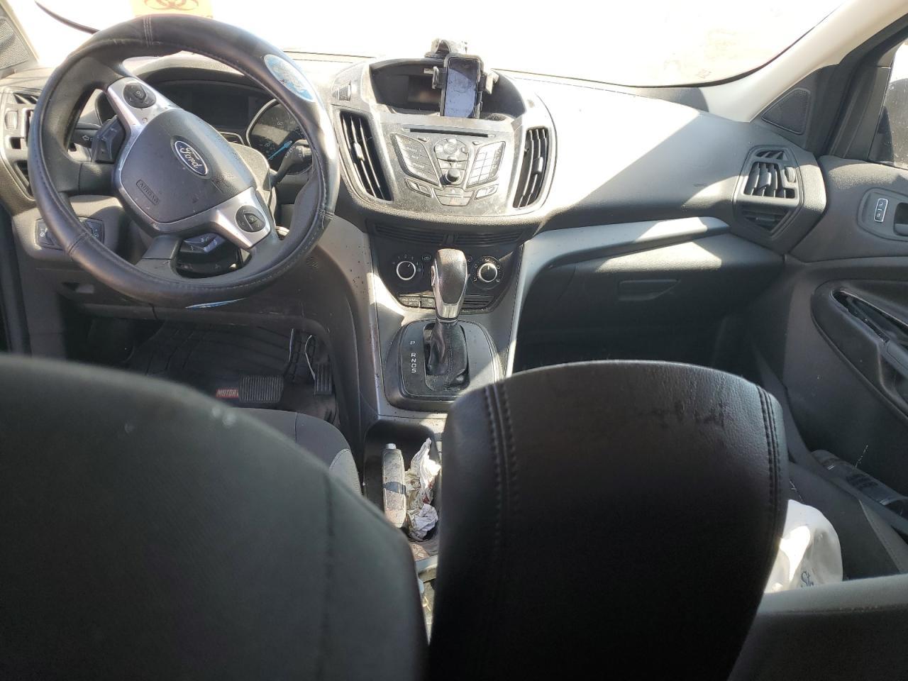 2013 Ford Escape S - zdjęcie 8