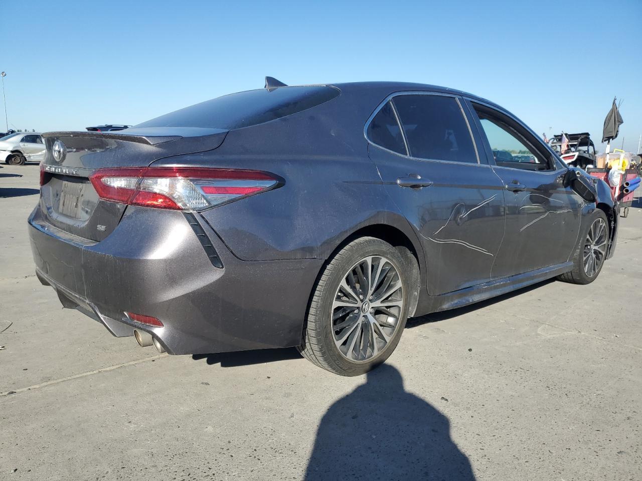 2018 Toyota Camry - zdjęcie 3