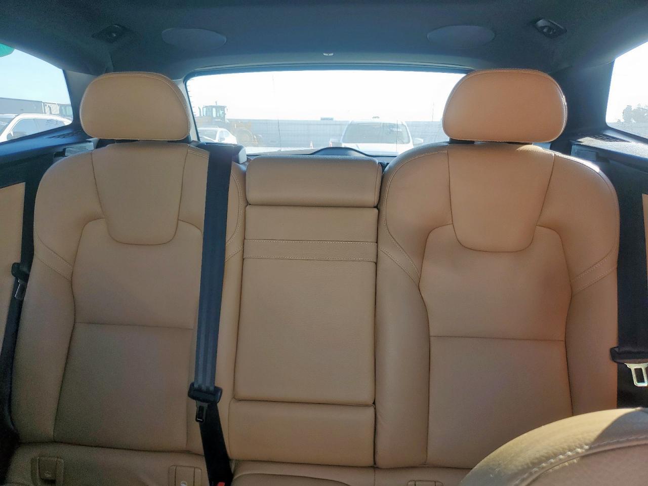 2019 Volvo XC60 - zdjęcie 10