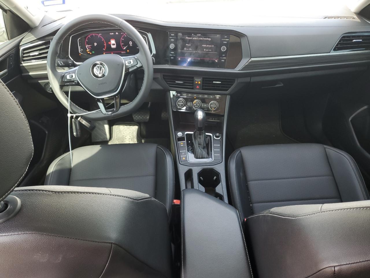 2021 Volkswagen Jetta - zdjęcie 8