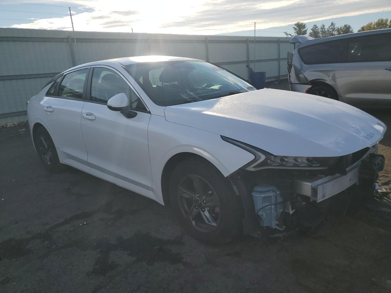 2024 Kia K5 - zdjęcie 4