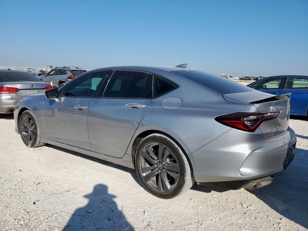 2021 Acura TLX - zdjęcie 2