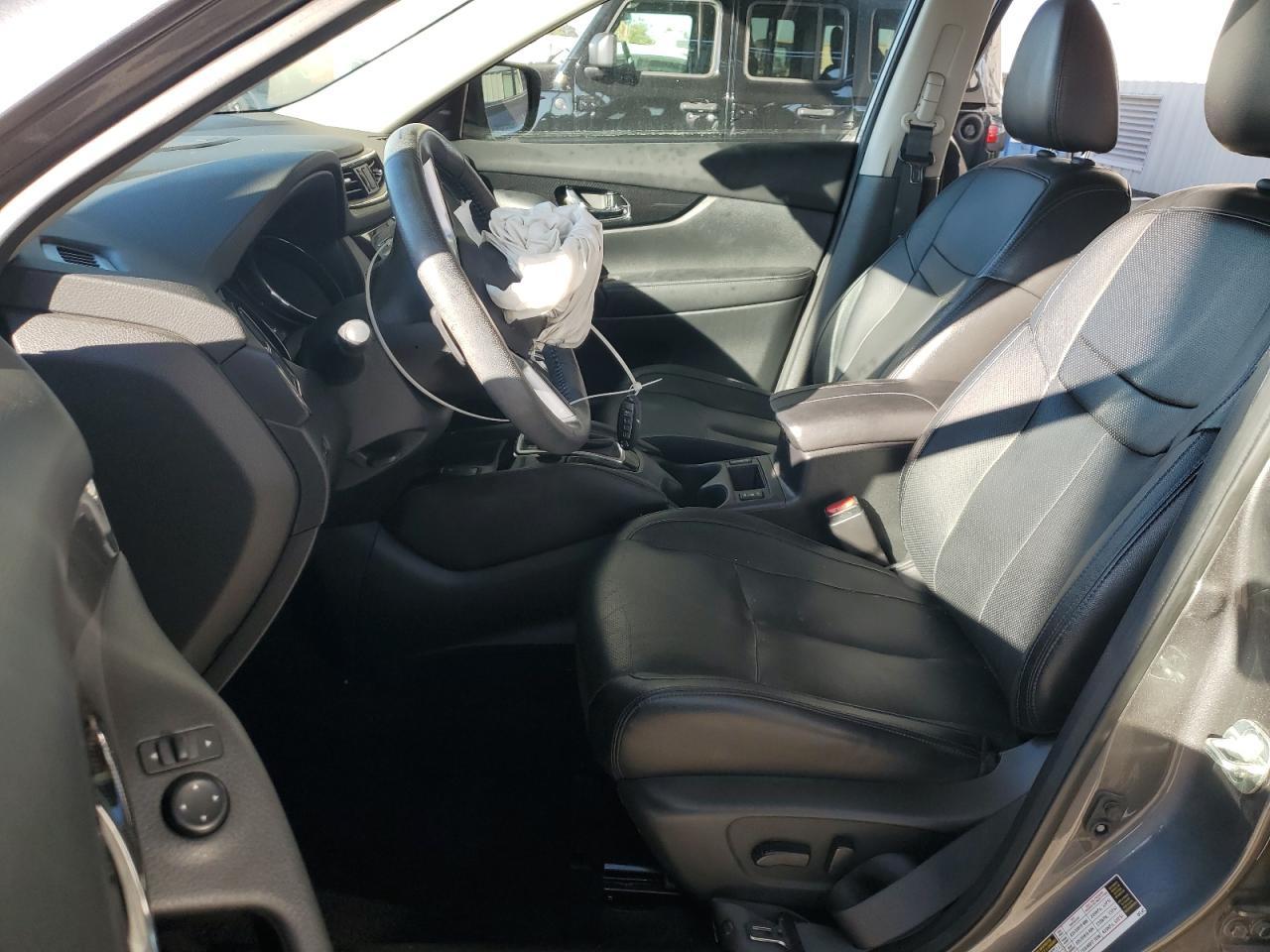 2020 Nissan Rogue S - zdjęcie 7