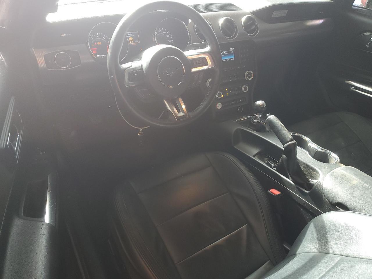 2016 Ford Mustang - zdjęcie 8
