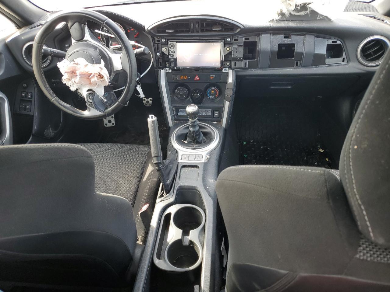 2017 Toyota 86 Base - zdjęcie 8