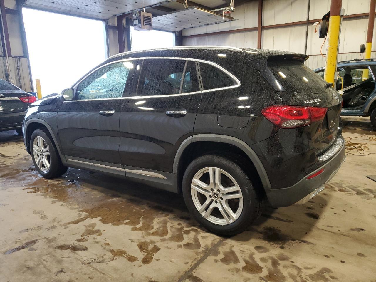 2022 Mercedes-Benz Klasa GLA - zdjęcie 2