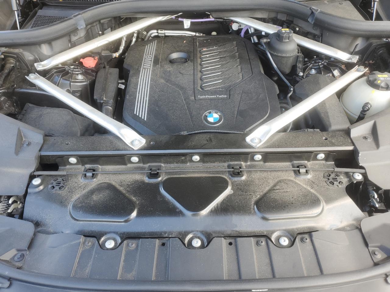 2022 BMW X5 xDrive40I - zdjęcie 11