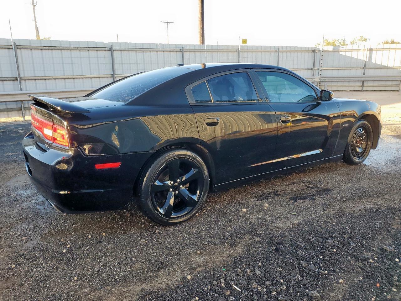 2014 Dodge Charger R - zdjęcie 3