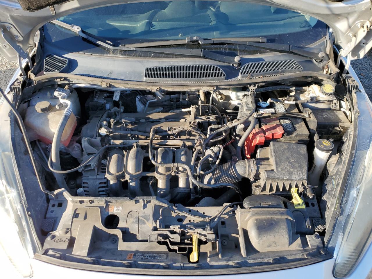 2016 Ford Fiesta S - zdjęcie 11