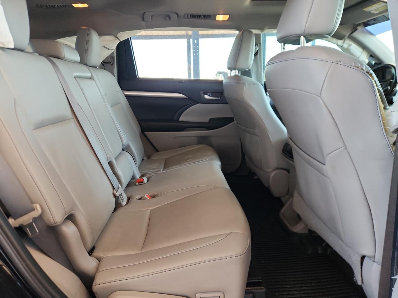 2019 Toyota Highlander - zdjęcie 11