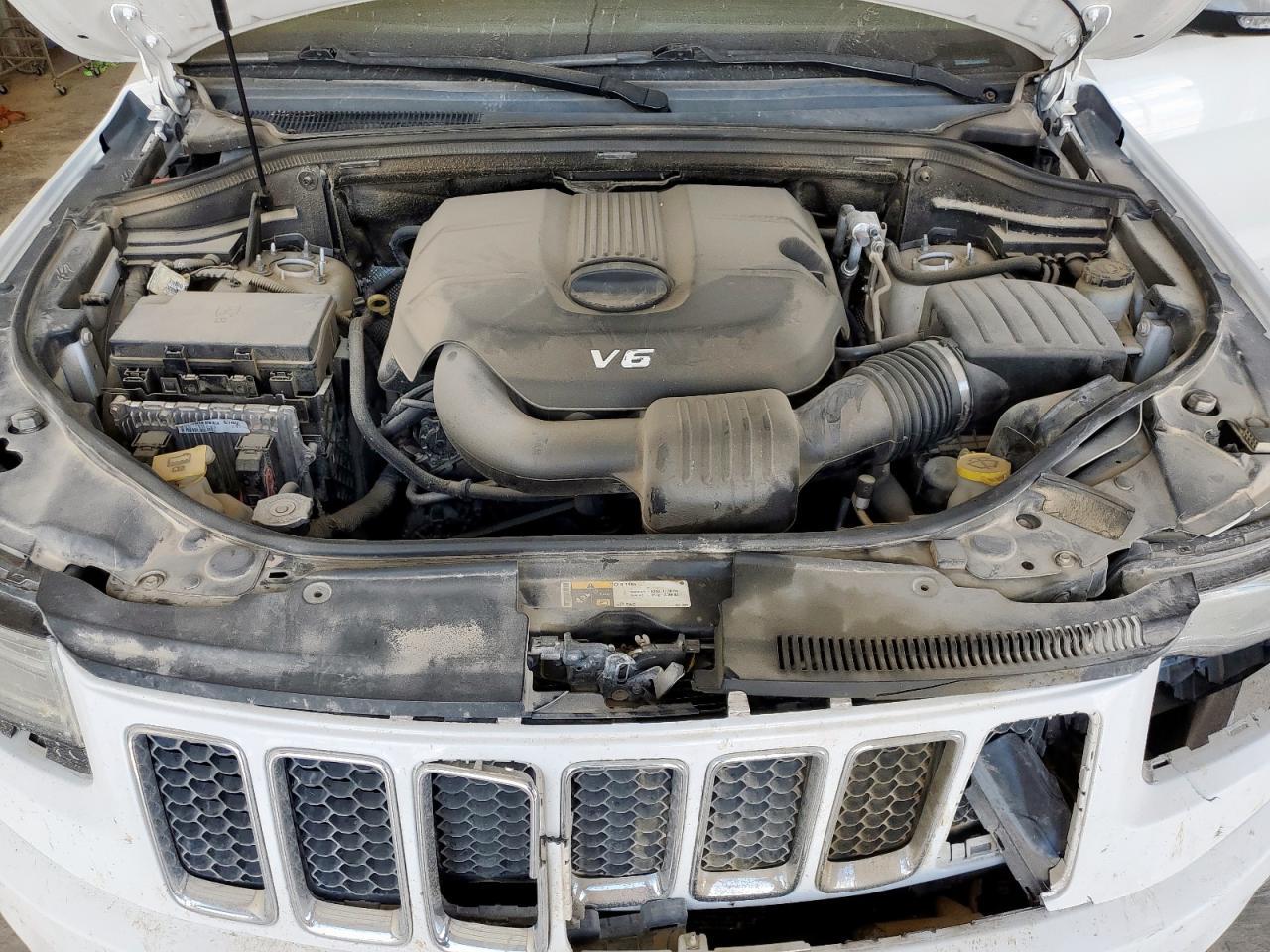 2014 Jeep Grand Cherokee Overland - zdjęcie 12