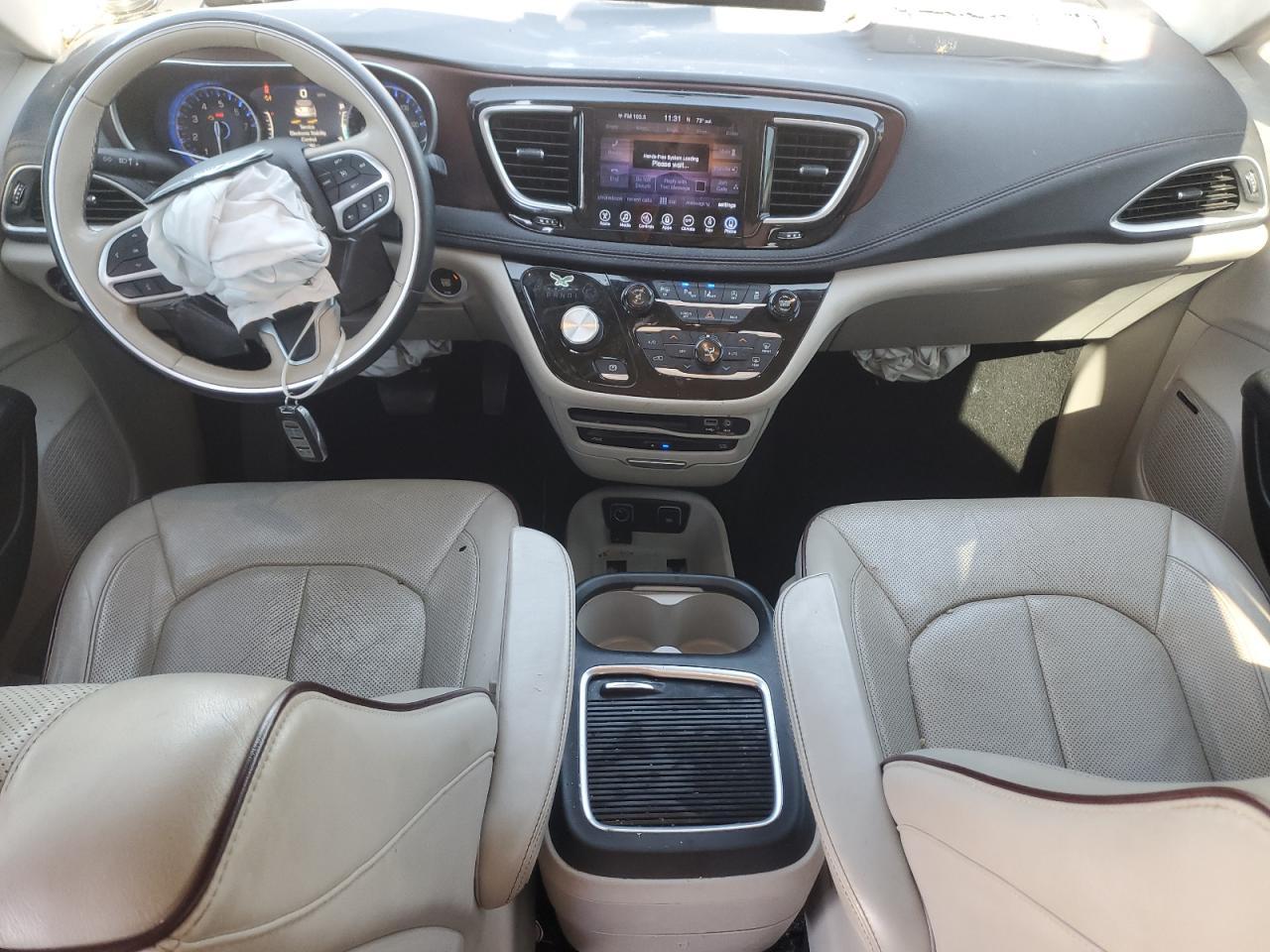 2017 Chrysler Pacifica - zdjęcie 8