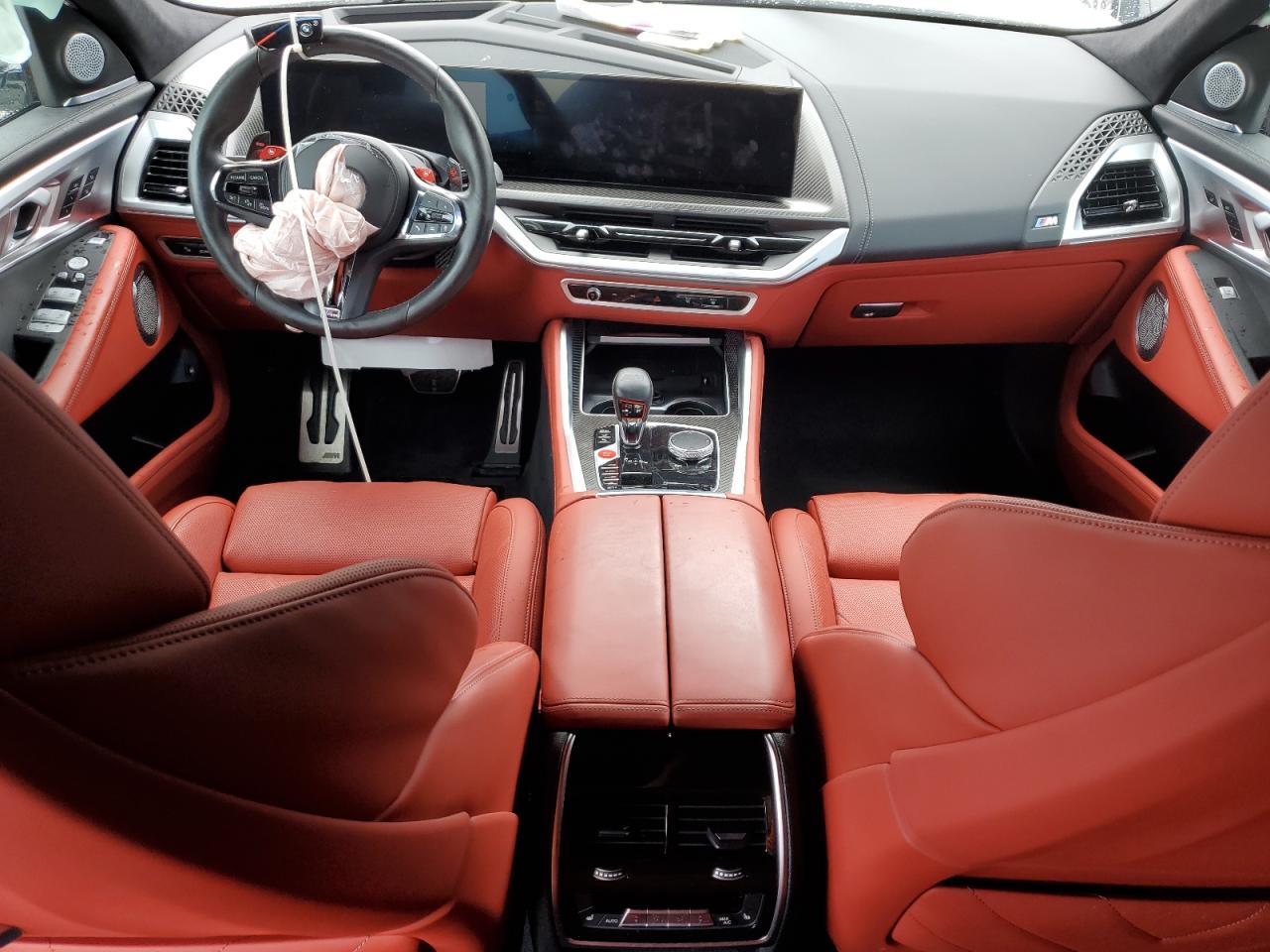 2025 BMW XM - zdjęcie 8