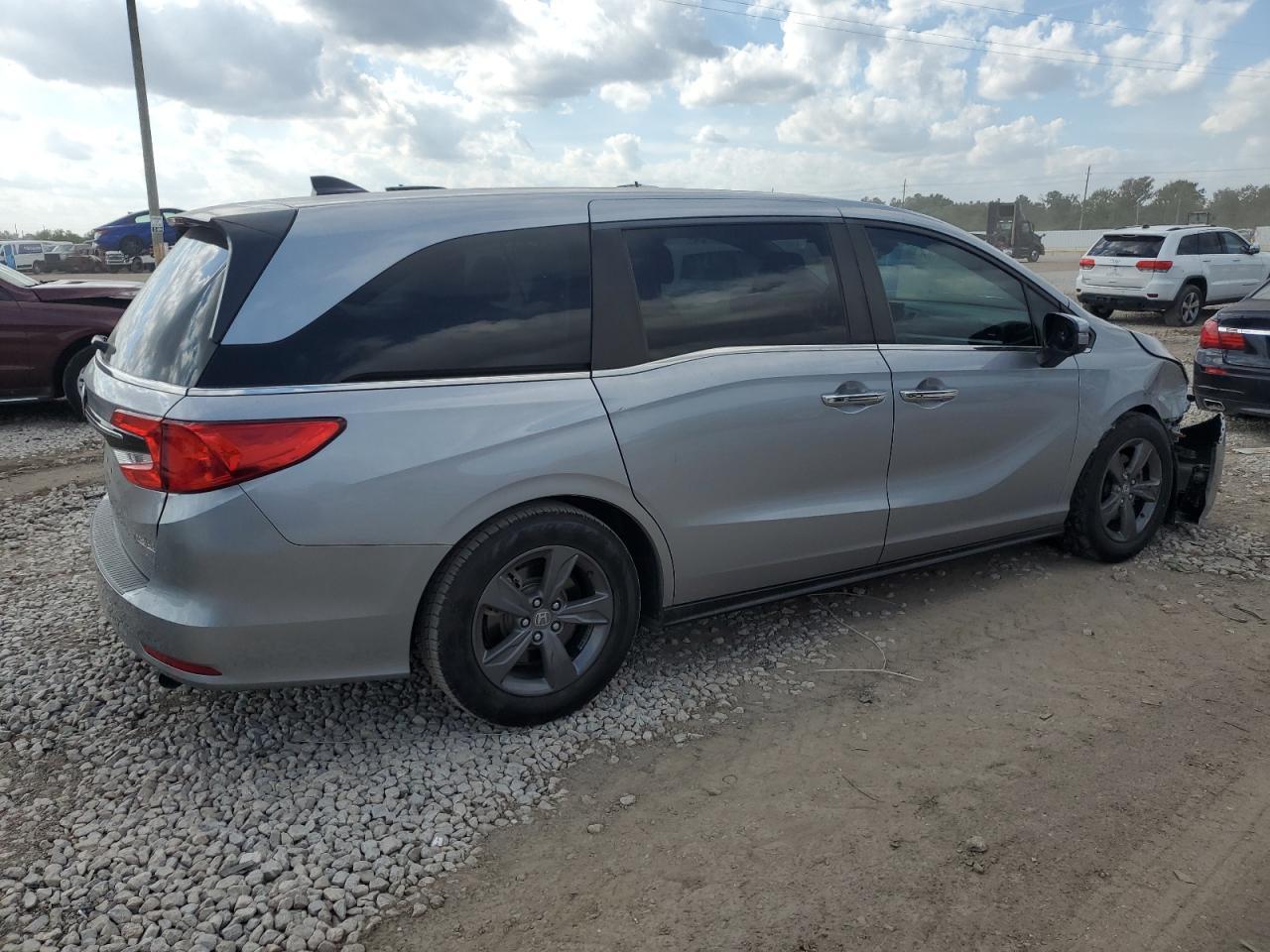 2022 Honda Odyssey - zdjęcie 3