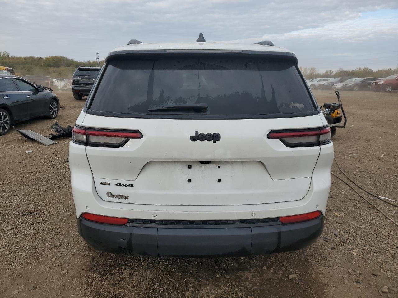 2021 Jeep Grand Cherokee L Laredo - zdjęcie 6