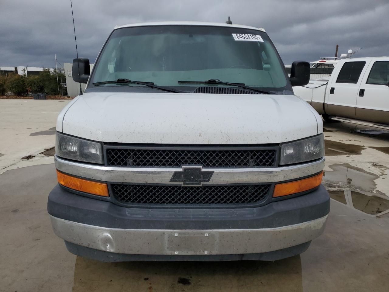 2017 Chevrolet Express G3500 - zdjęcie 5