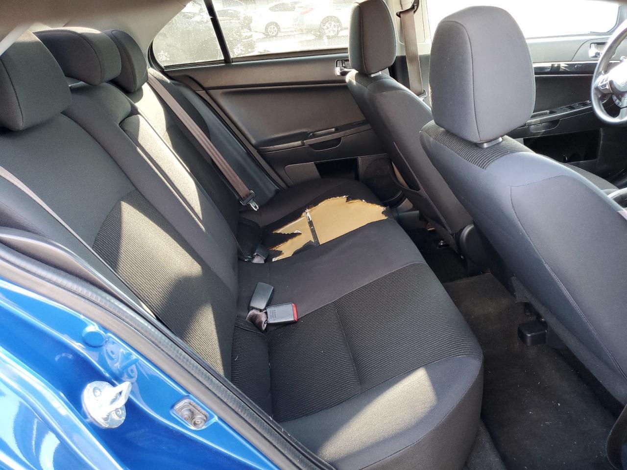 2016 Mitsubishi Lancer - zdjęcie 10