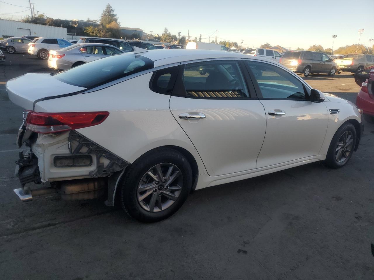 2020 Kia Optima - zdjęcie 3