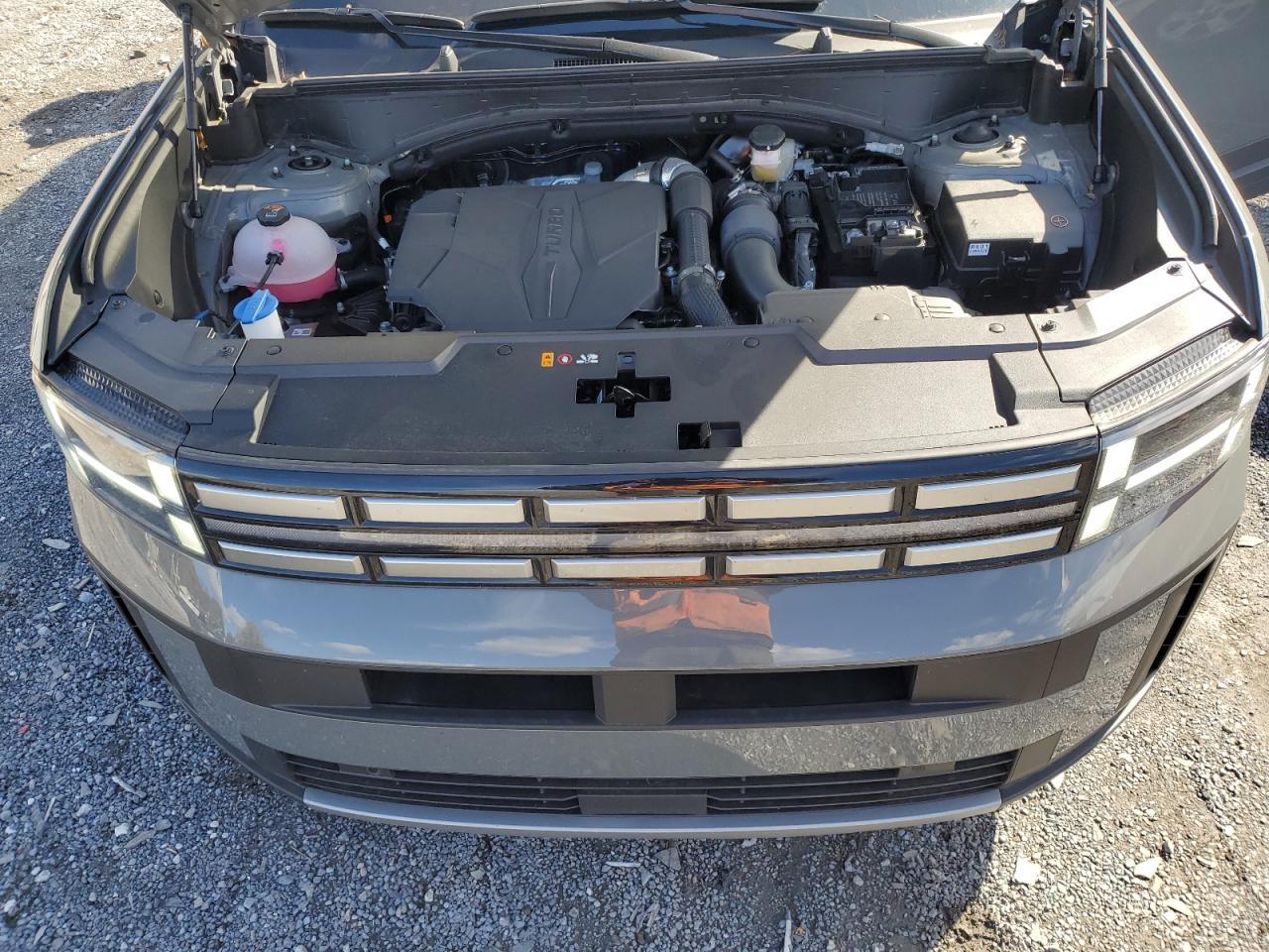 2025 Hyundai Santa Fe - zdjęcie 12