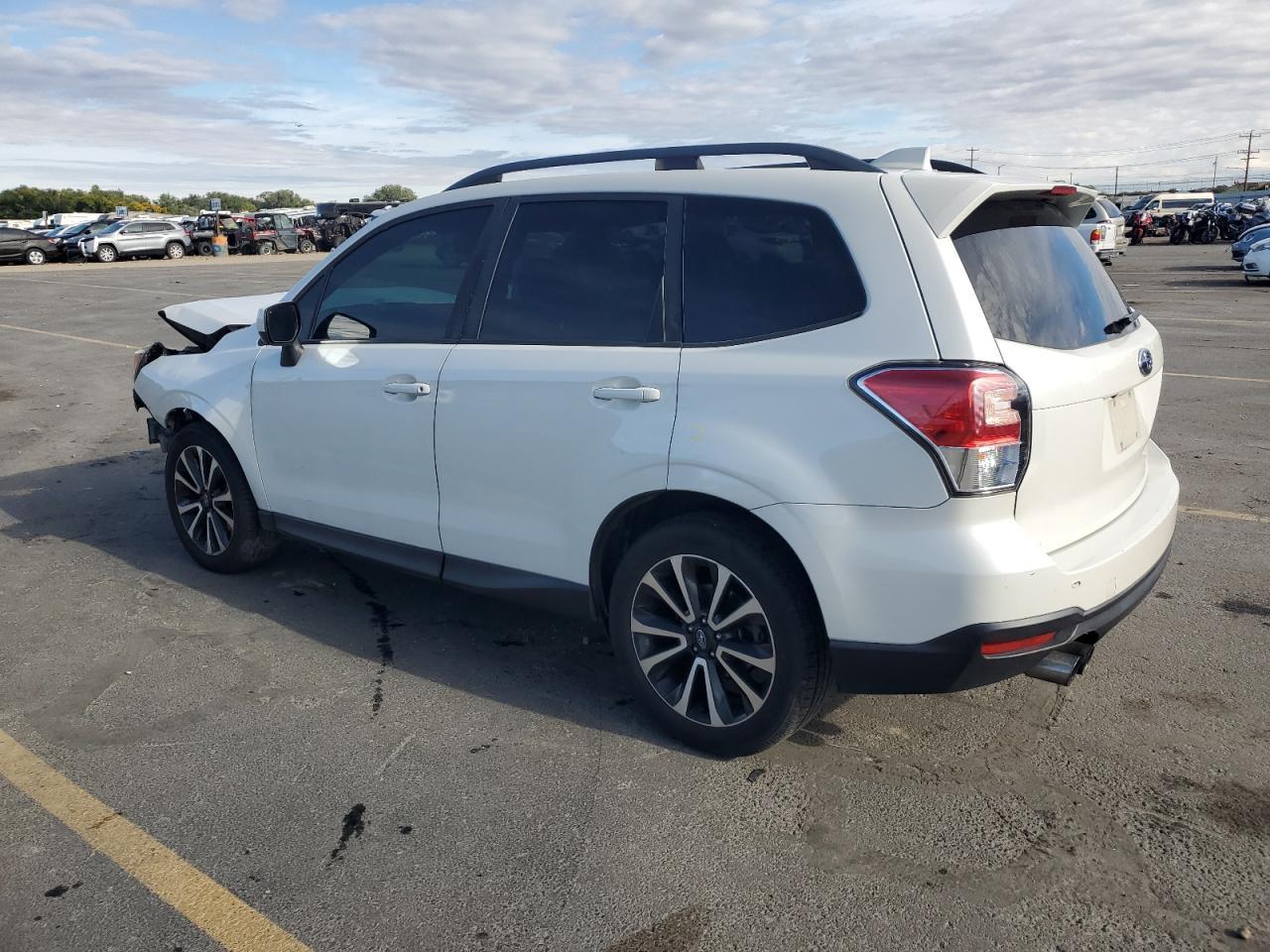2018 Subaru Forester 2.0Xt Premium - zdjęcie 2