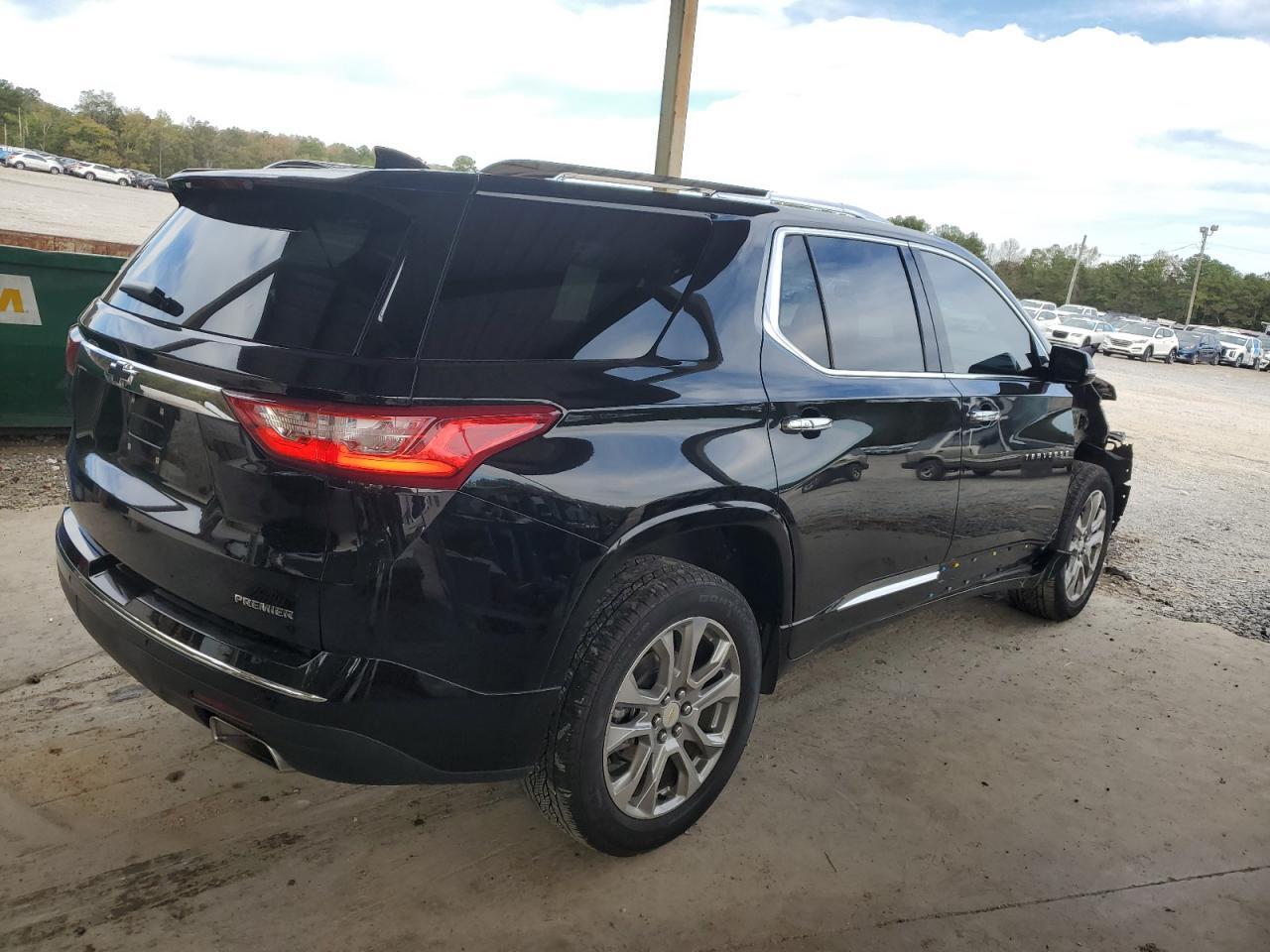 2019 Chevrolet Traverse - zdjęcie 3