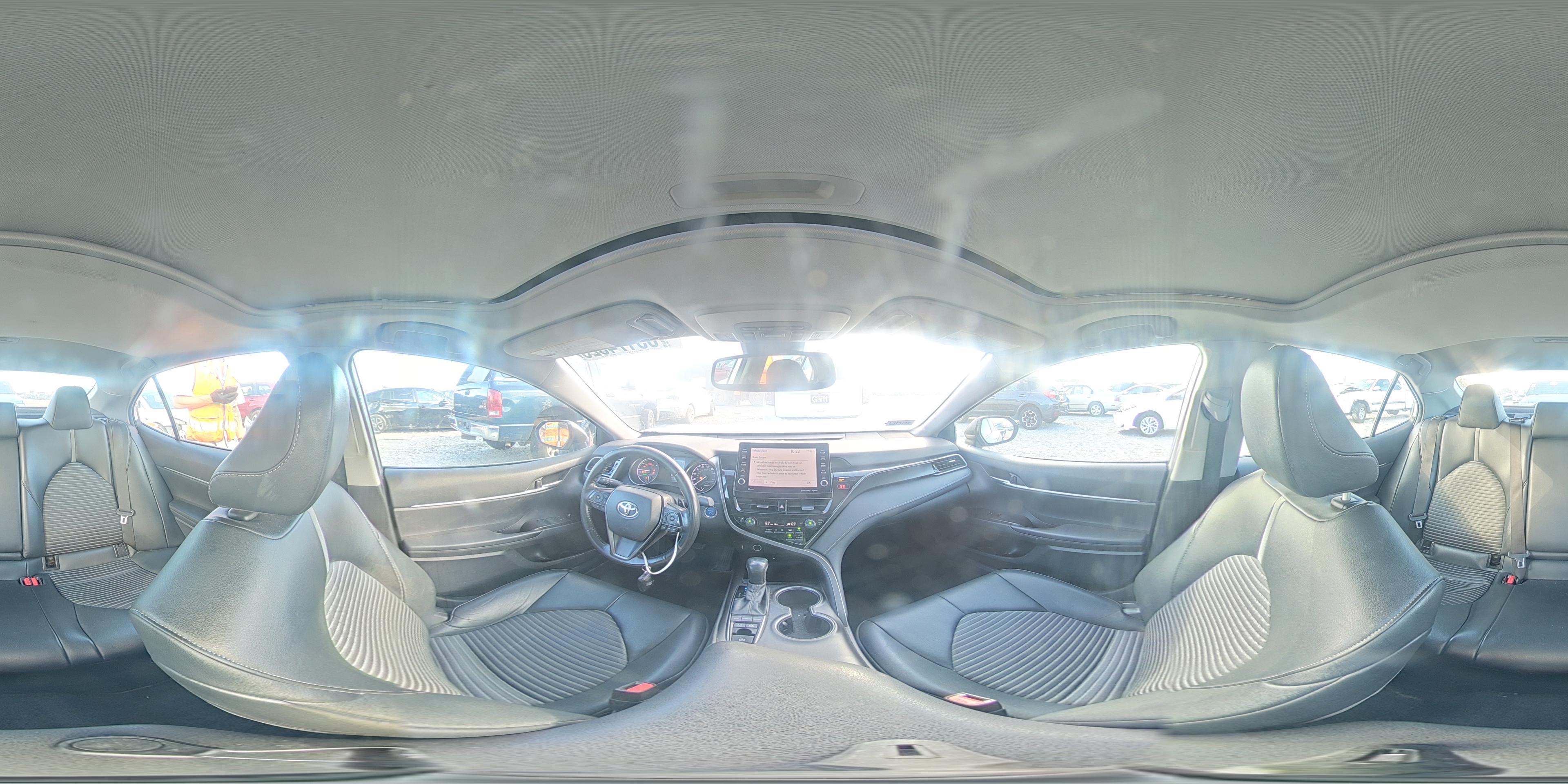 2022 Toyota Camry Night Shade - zdjęcie 14