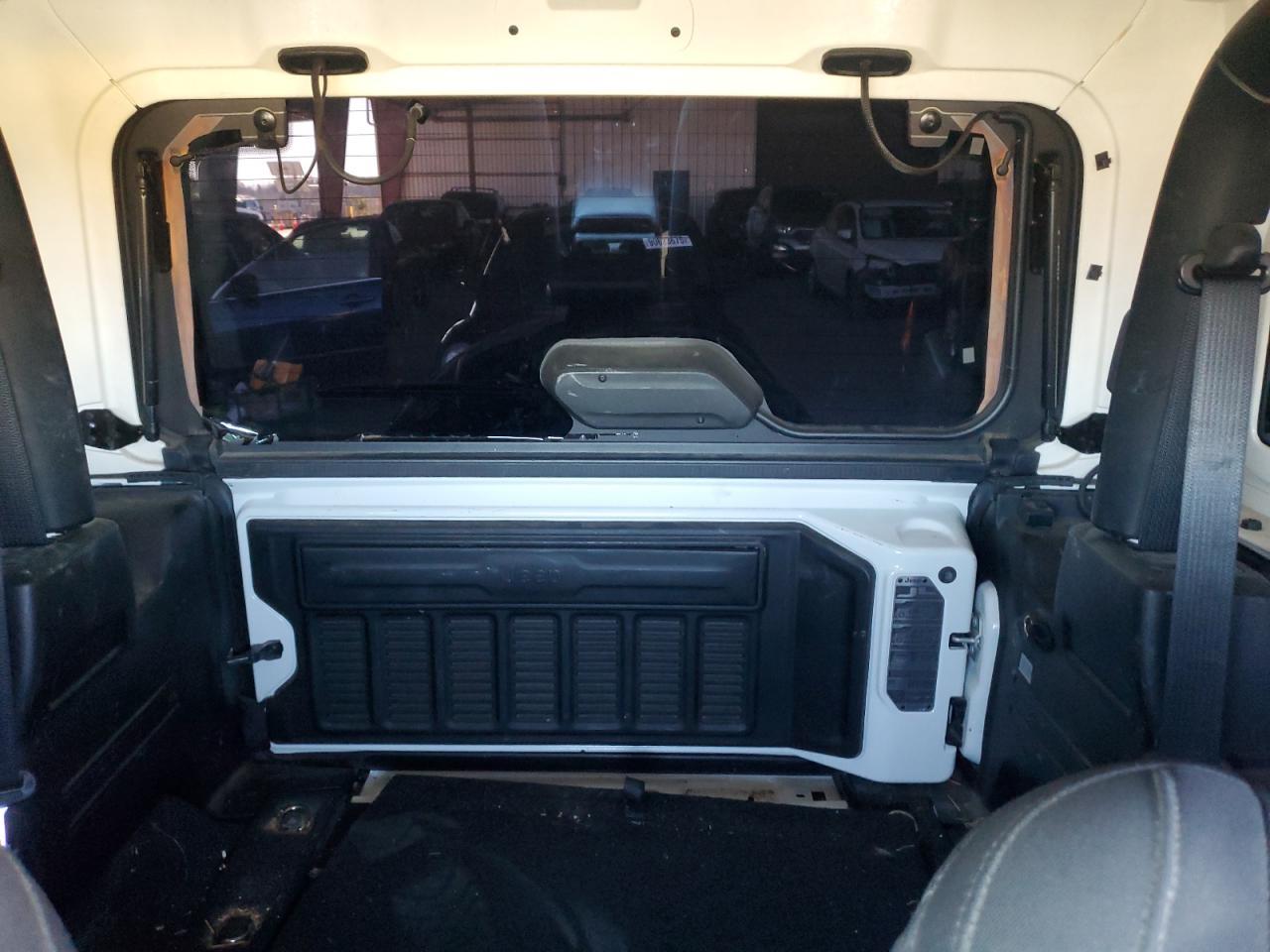 2022 Jeep Wrangler - zdjęcie 10