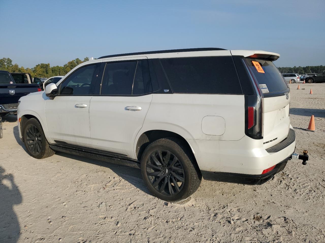 2023 Cadillac Escalade Sport Platinum - zdjęcie 2