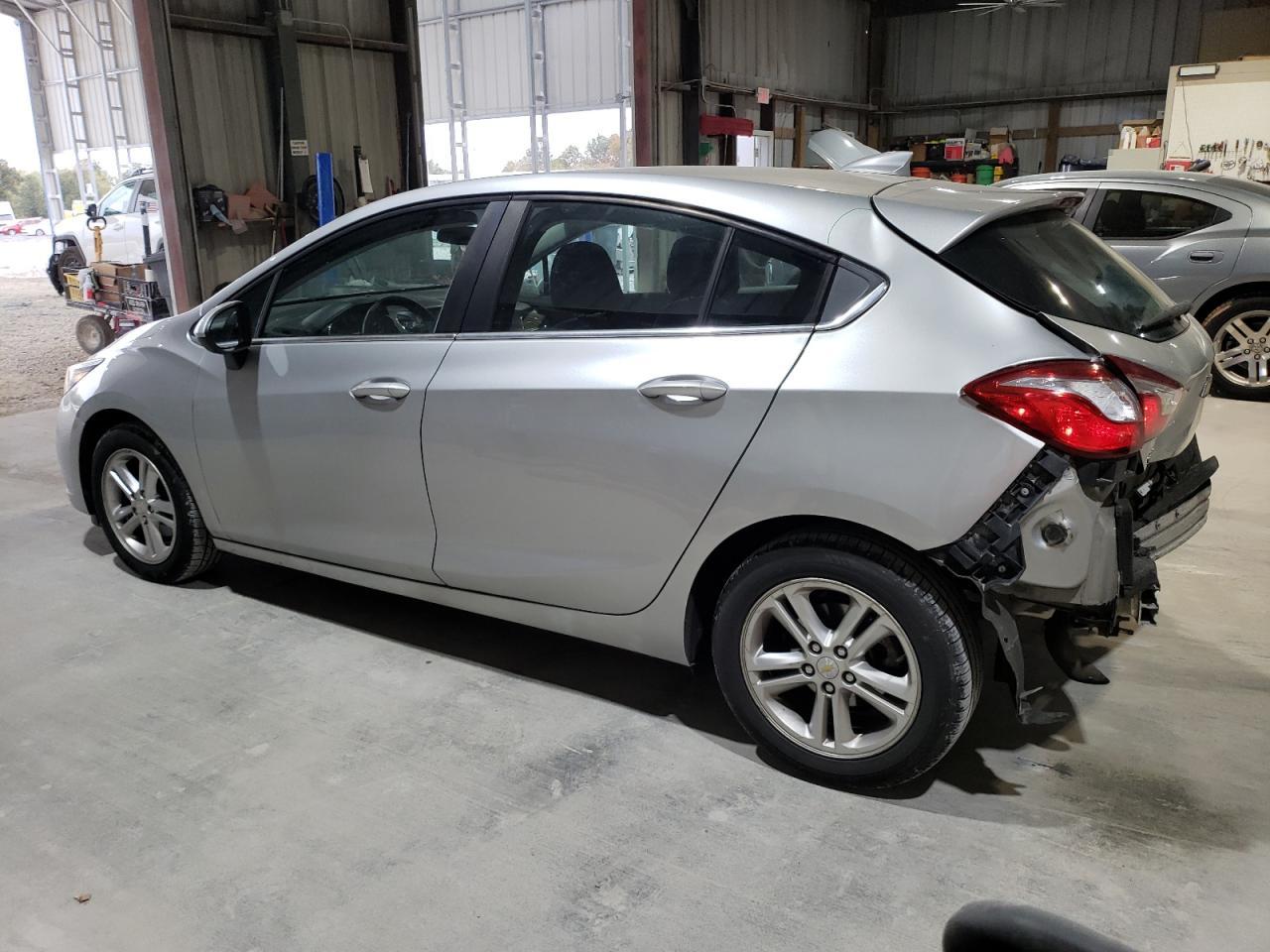 2017 Chevrolet Cruze Lt - zdjęcie 2