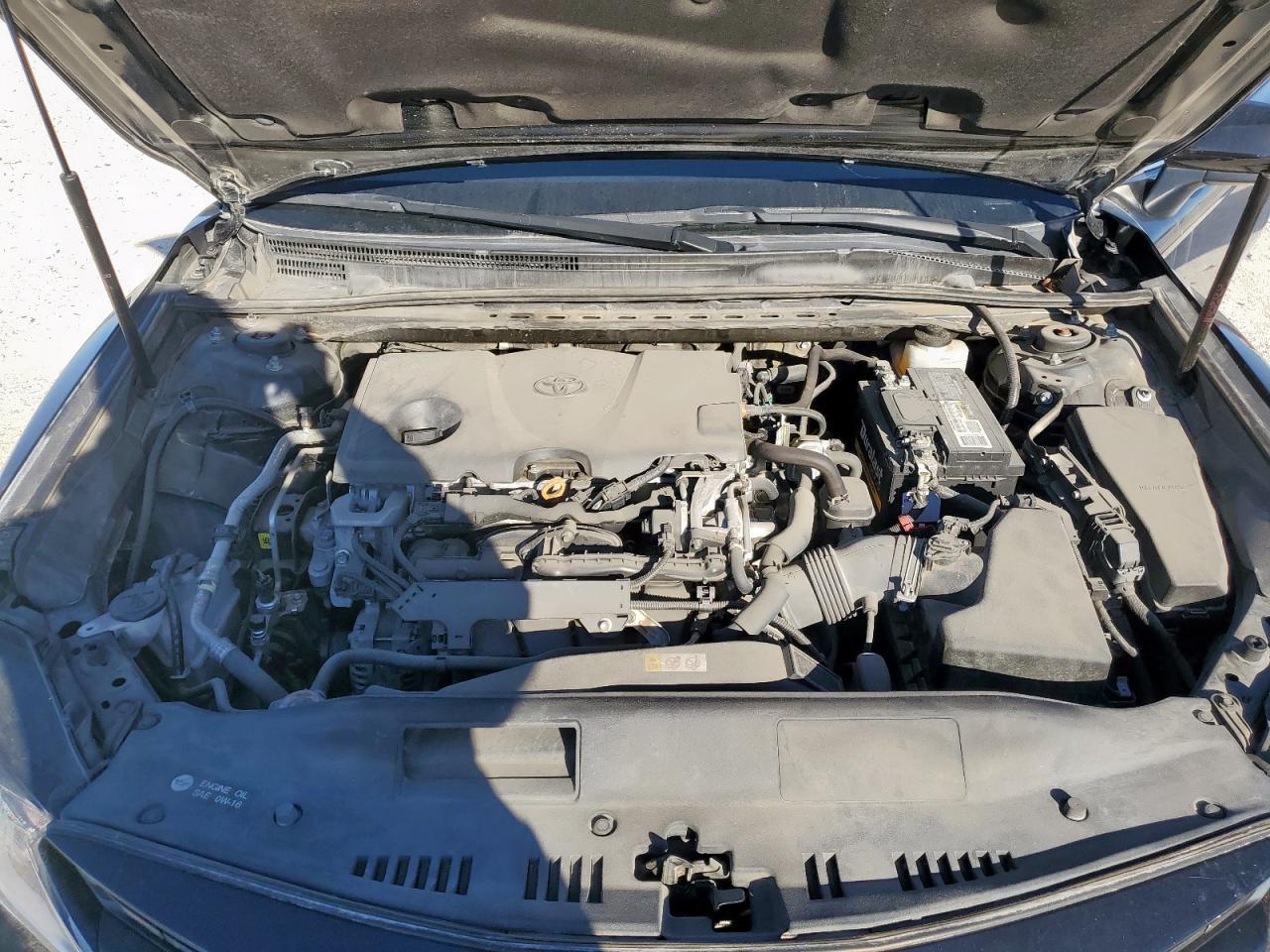 2020 Toyota Camry - zdjęcie 11