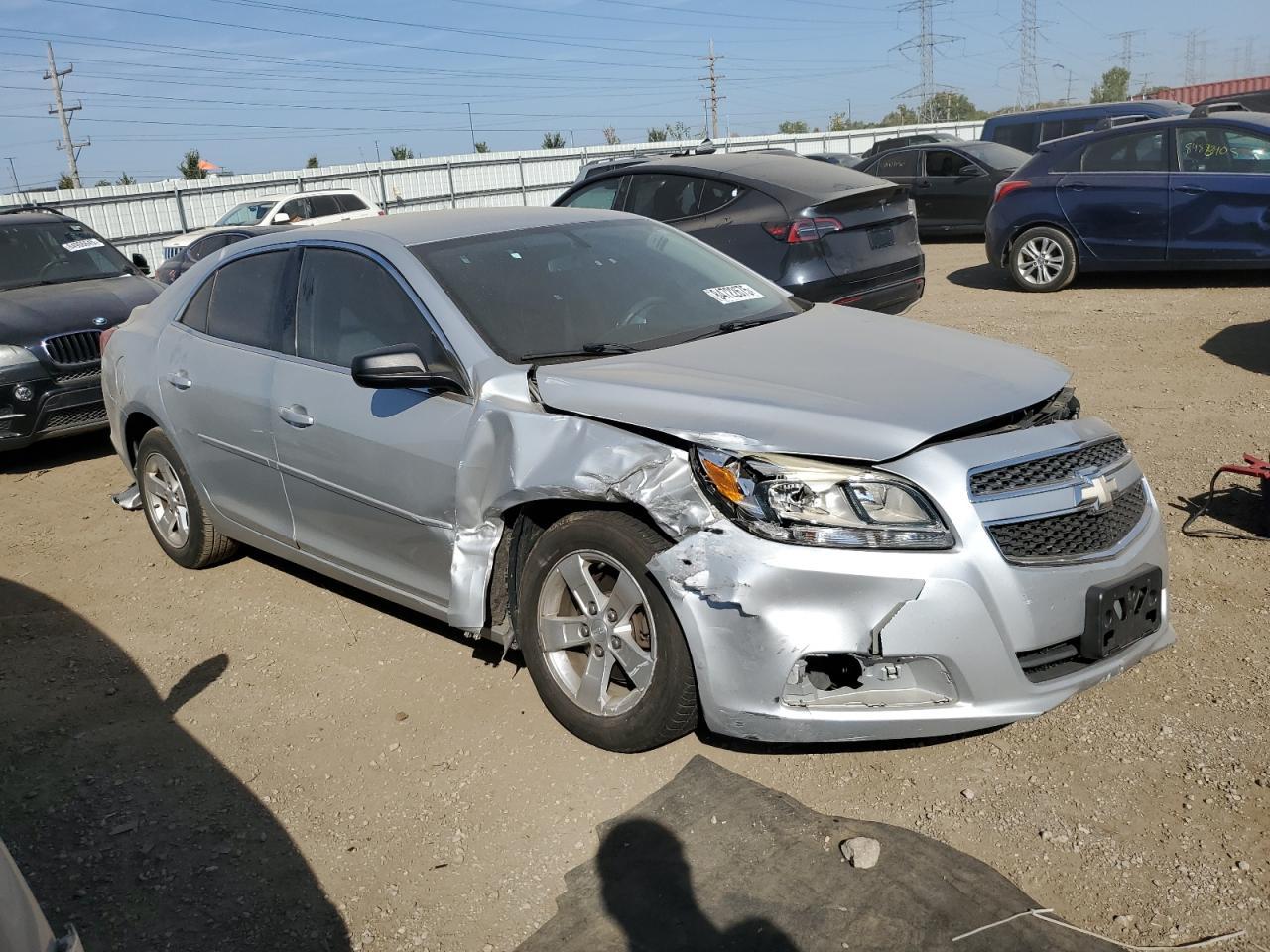 2013 Chevrolet Malibu Ls - zdjęcie 4