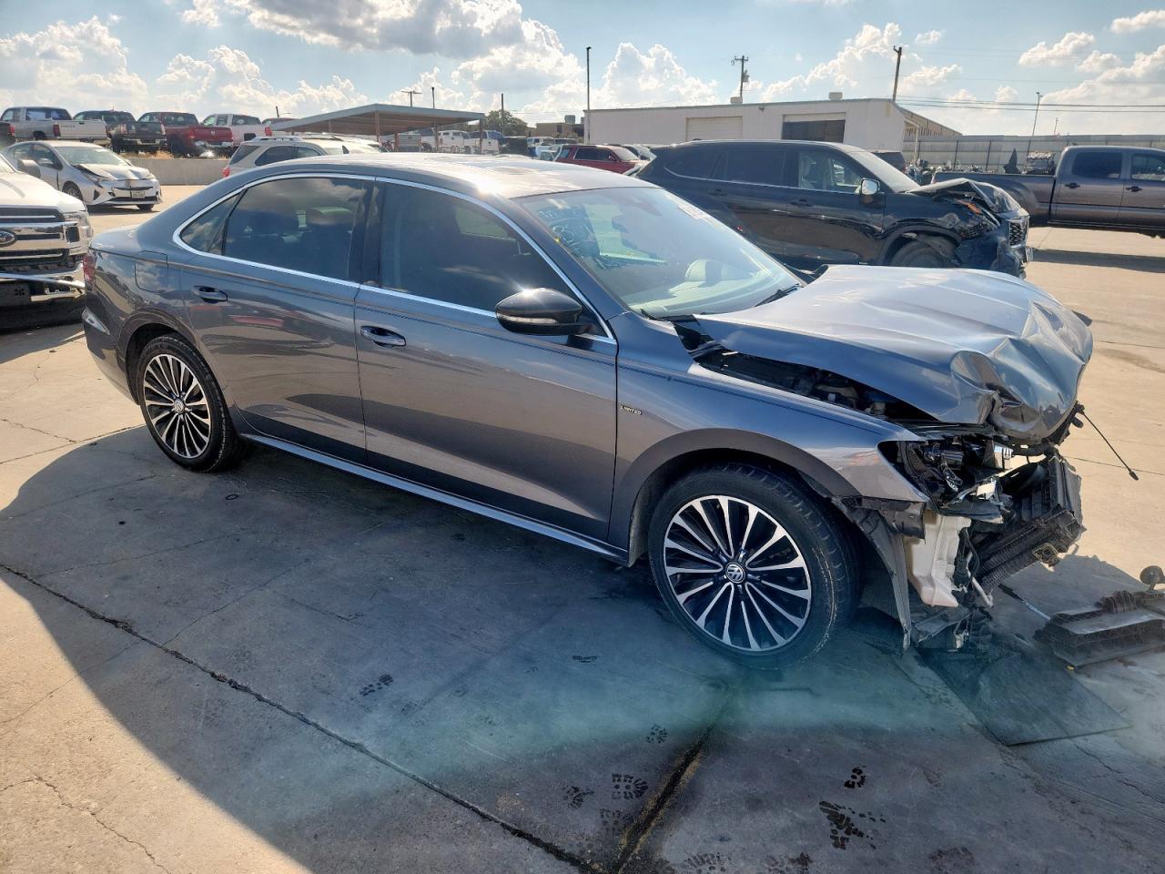 2022 Volkswagen Passat Limited Edition - zdjęcie 4