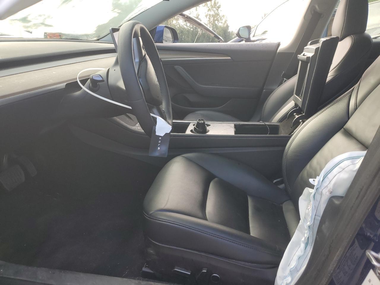 2022 Tesla Model 3 - zdjęcie 7