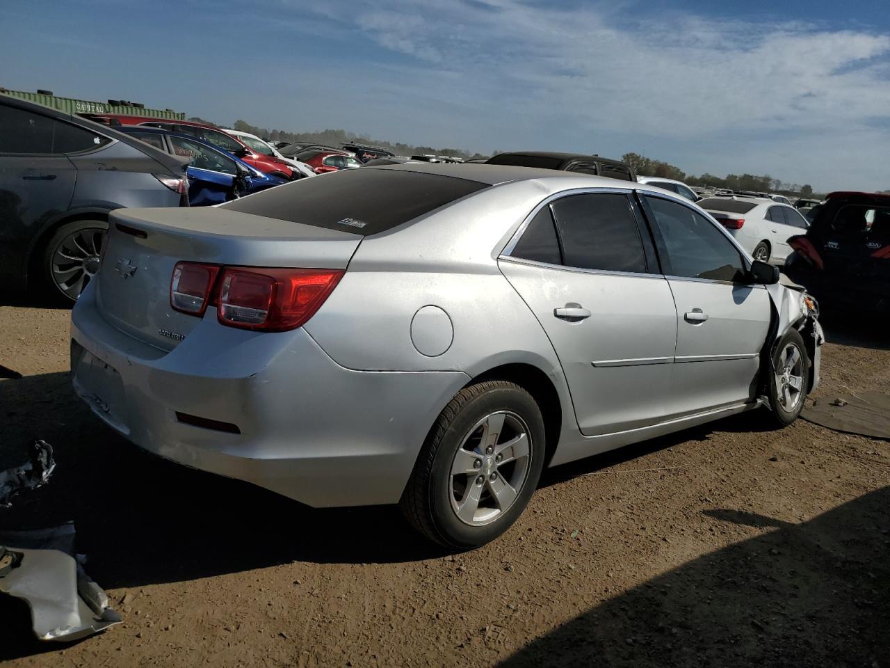 2013 Chevrolet Malibu Ls - zdjęcie 3