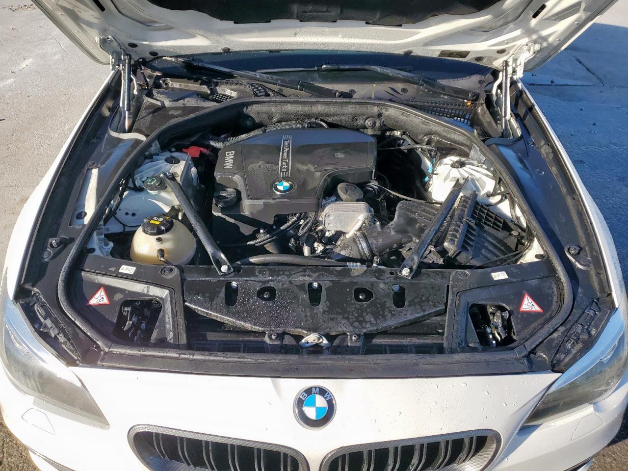 2015 BMW 528 I - zdjęcie 11