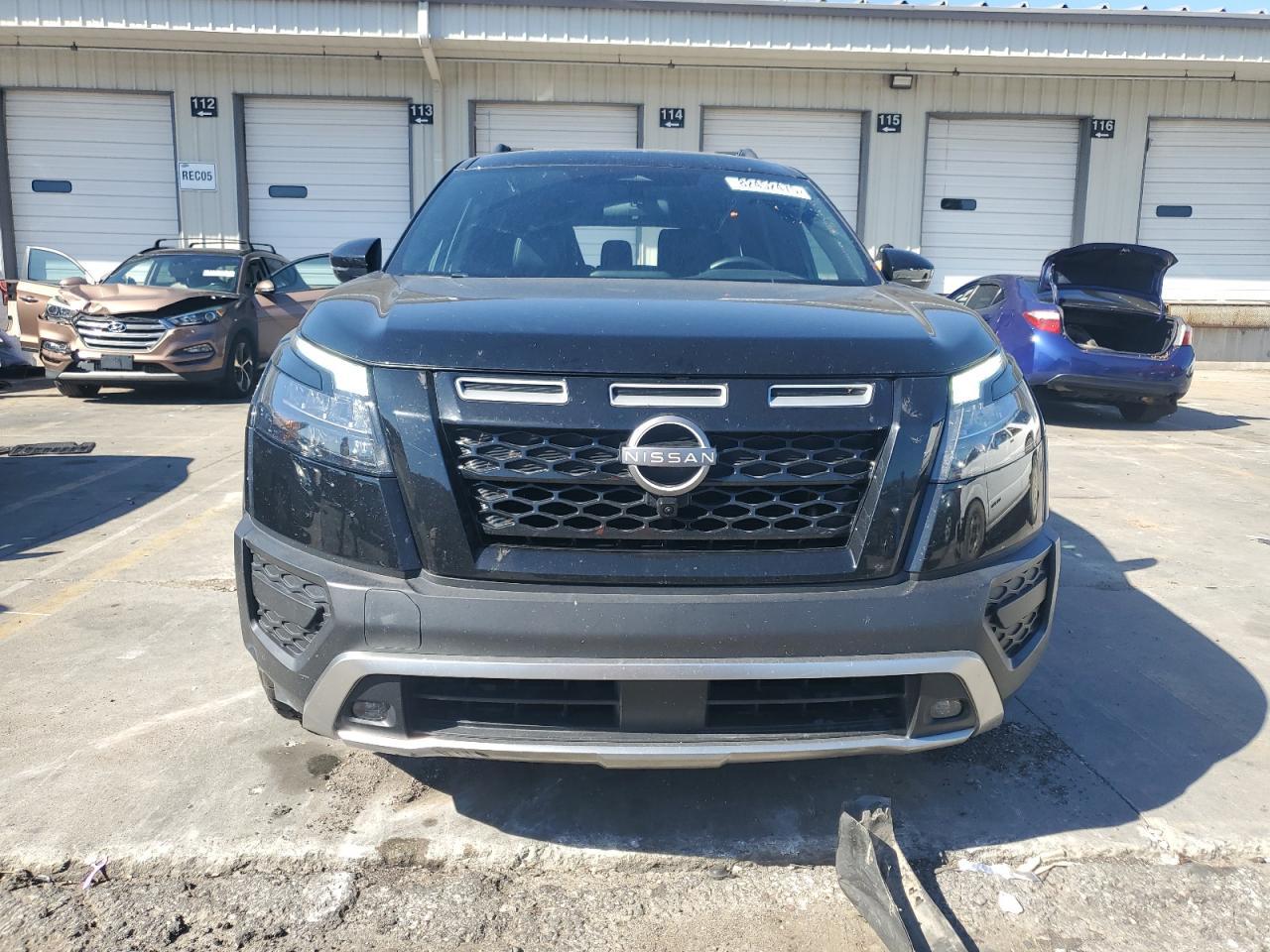 2024 Nissan Pathfinder - zdjęcie 5