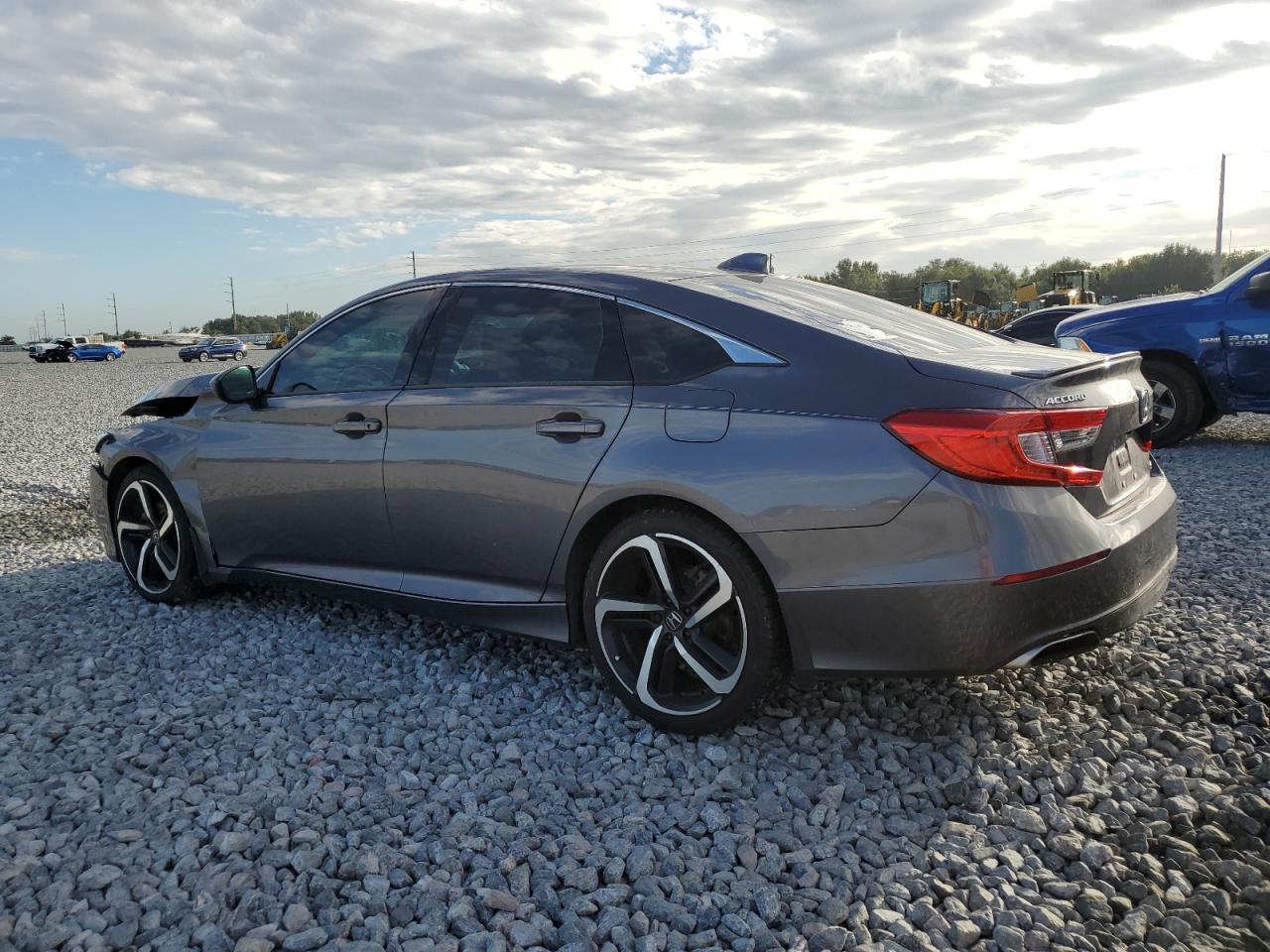 Honda Accord - zdjęcie 2