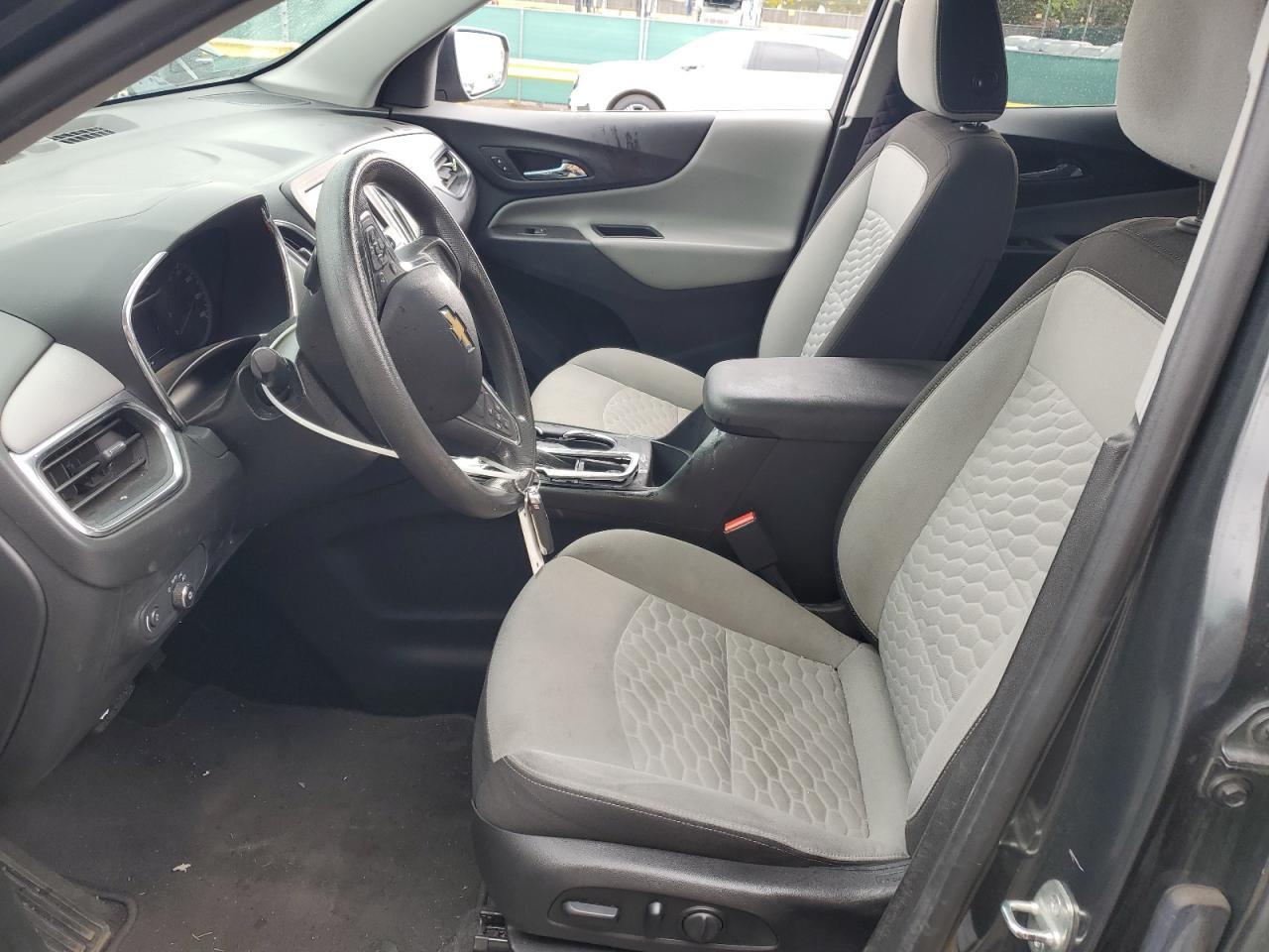 2020 Chevrolet Equinox Ls - zdjęcie 7