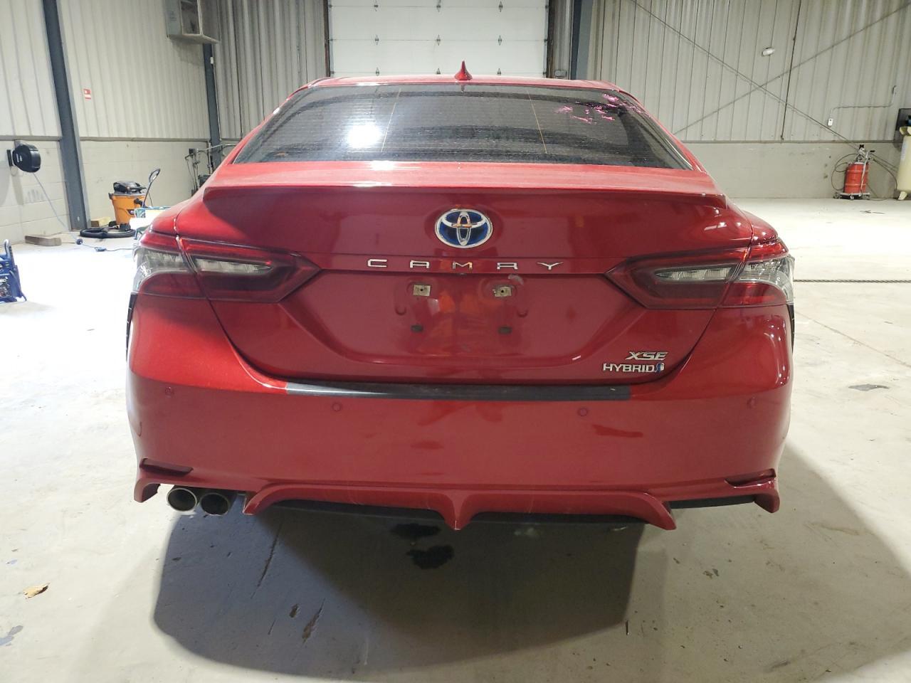 2022 Toyota Camry - zdjęcie 6