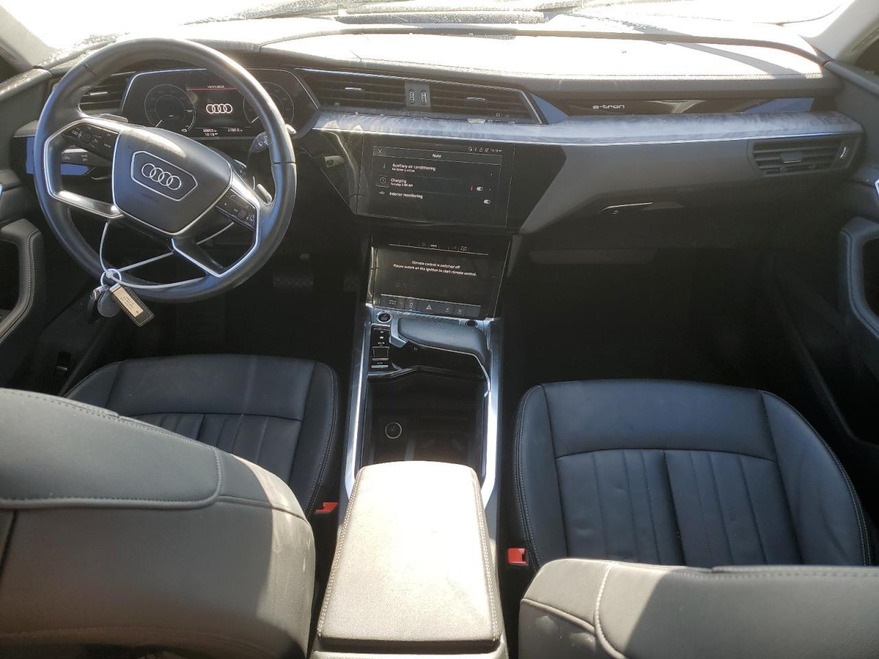 2022 Audi e-tron - zdjęcie 8