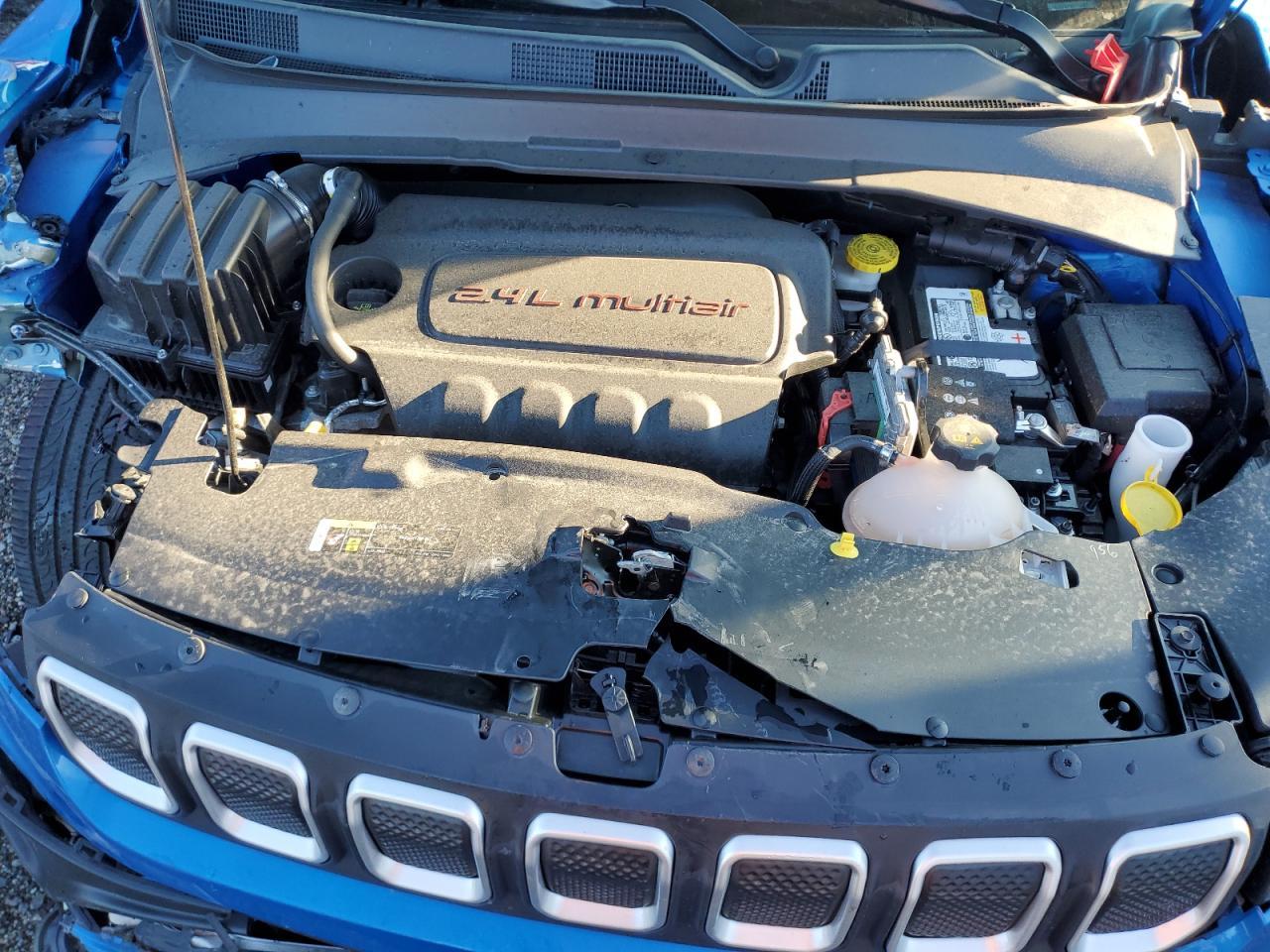 2022 Jeep Compass Latitude Lux - zdjęcie 12