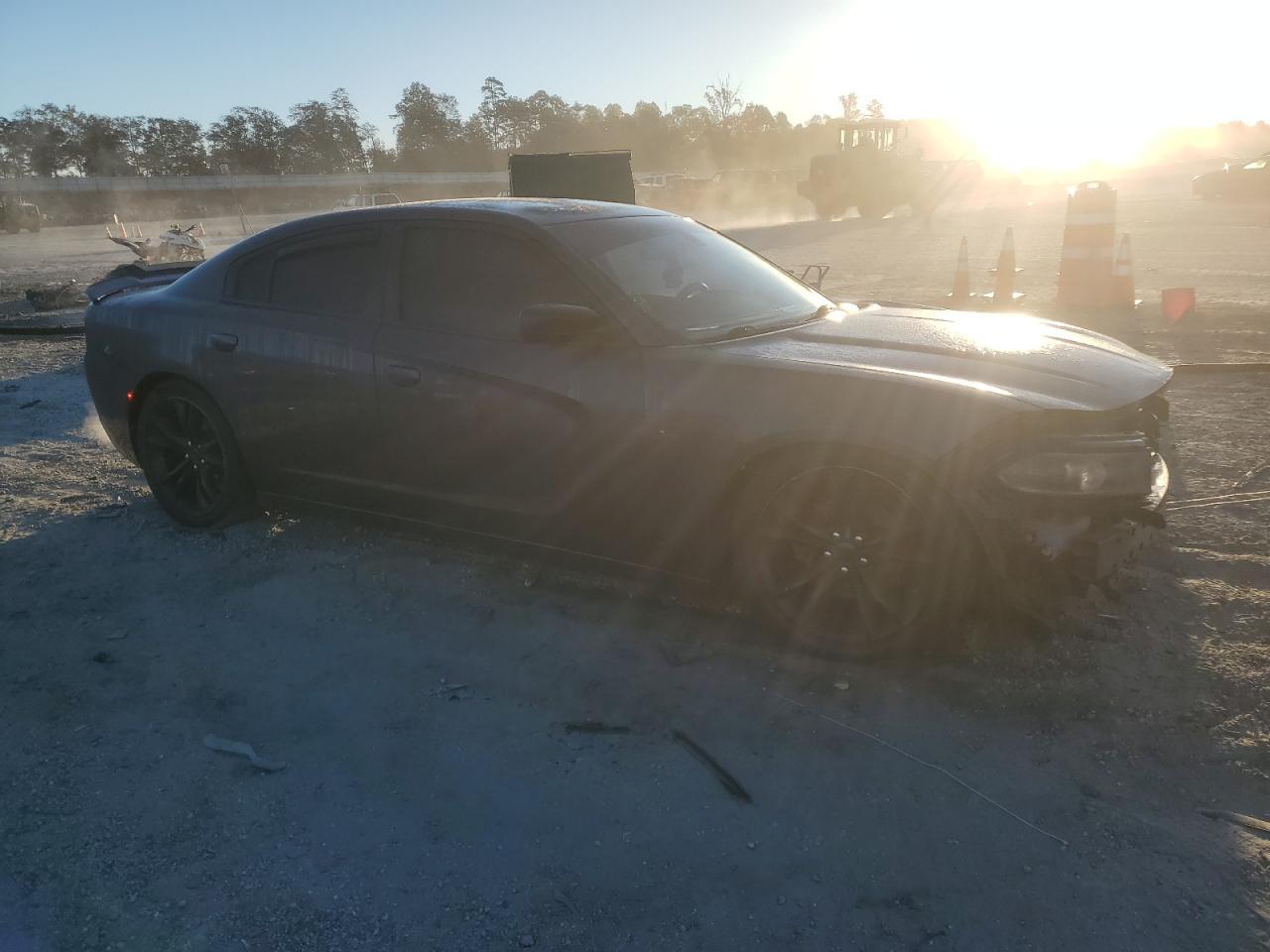 2016 Dodge Charger Se - zdjęcie 4
